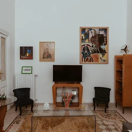 Casa Di Habibi * バーリ